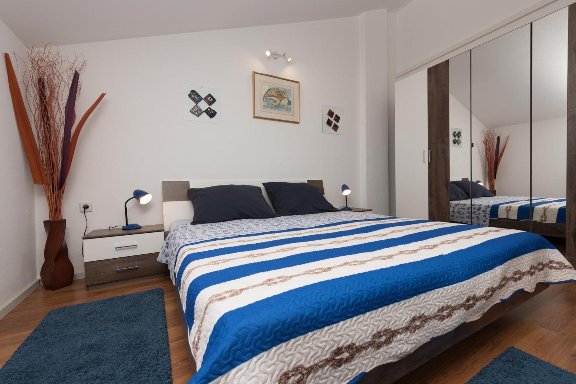 Apartments Villa Zara Ловран Номер фото